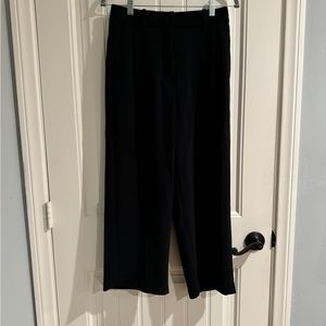 NWOT Aritzia Effortless Pant Cropped